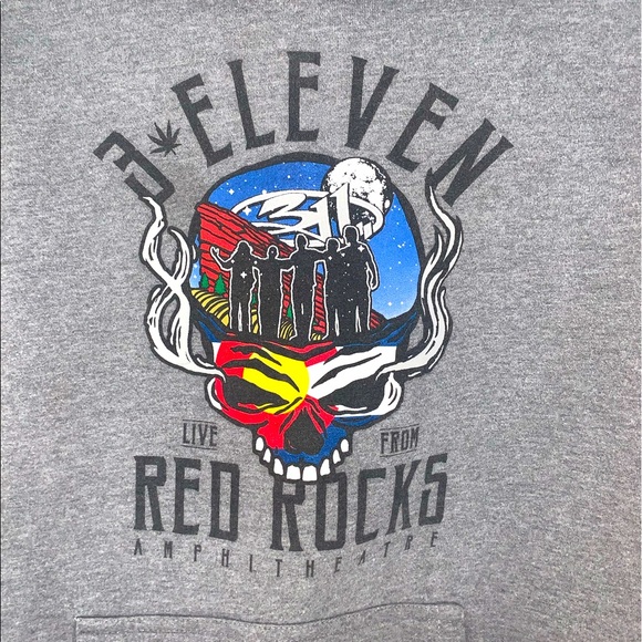 🤍 EUC Like New 311 Unisex Live at the Red Rocks SOFTEST EVER Concert Hoodie - Picture 2 of 5